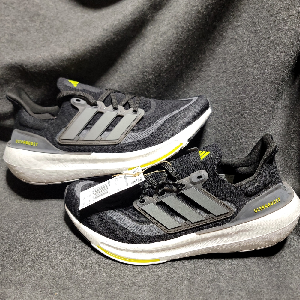 NEW Adidas Ultraboost Light 11 Womens